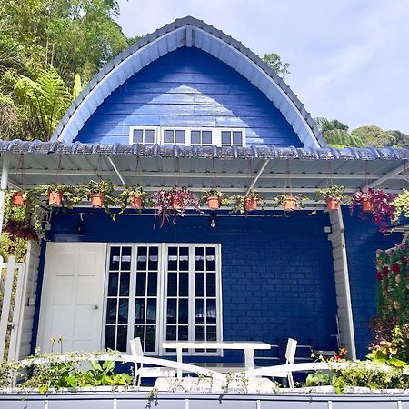 Blue Cabins By Pfordten Cottage Cameron Highlands Extérieur photo