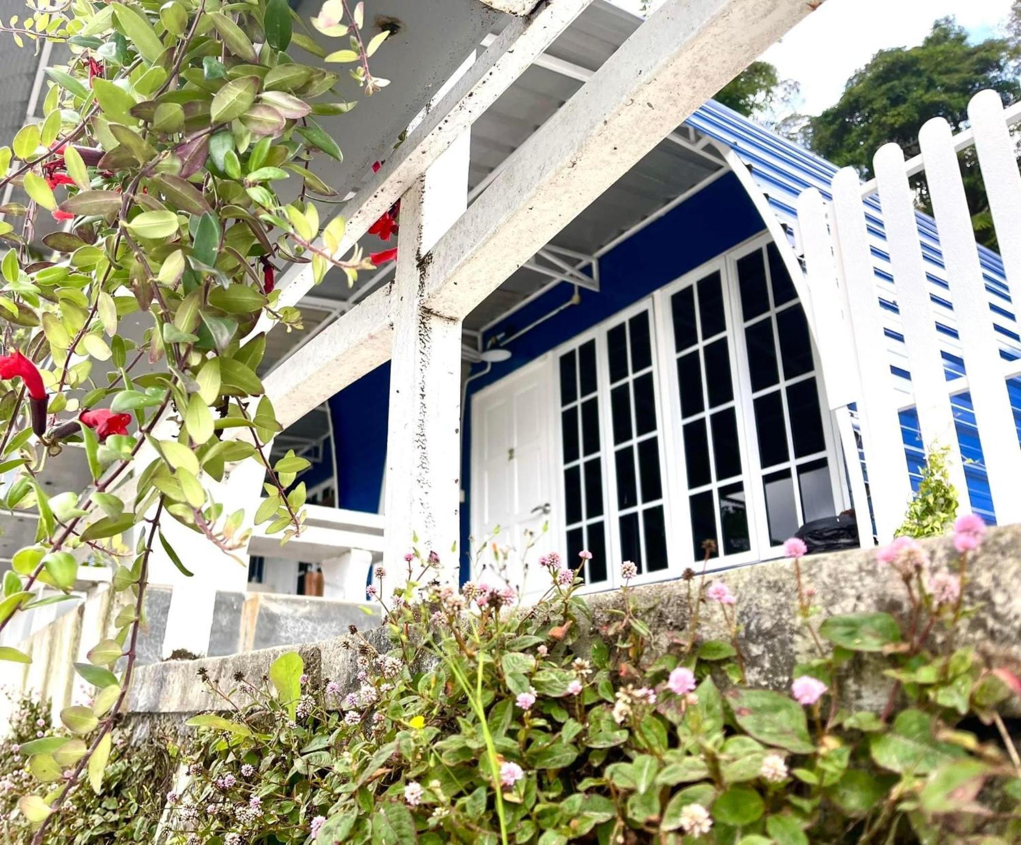 Blue Cabins By Pfordten Cottage Cameron Highlands Extérieur photo