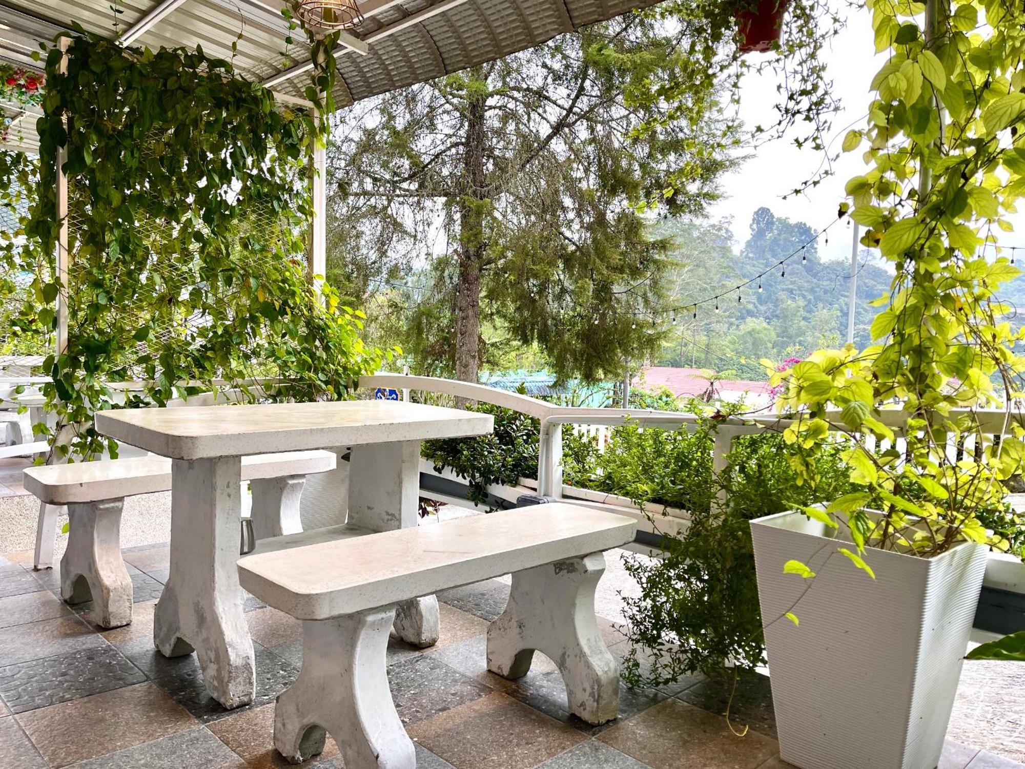 Blue Cabins By Pfordten Cottage Cameron Highlands Extérieur photo